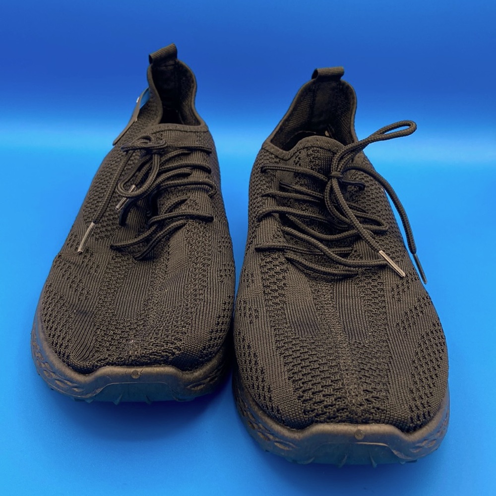 Brand new Pony sneakers size 10 1/2 US
